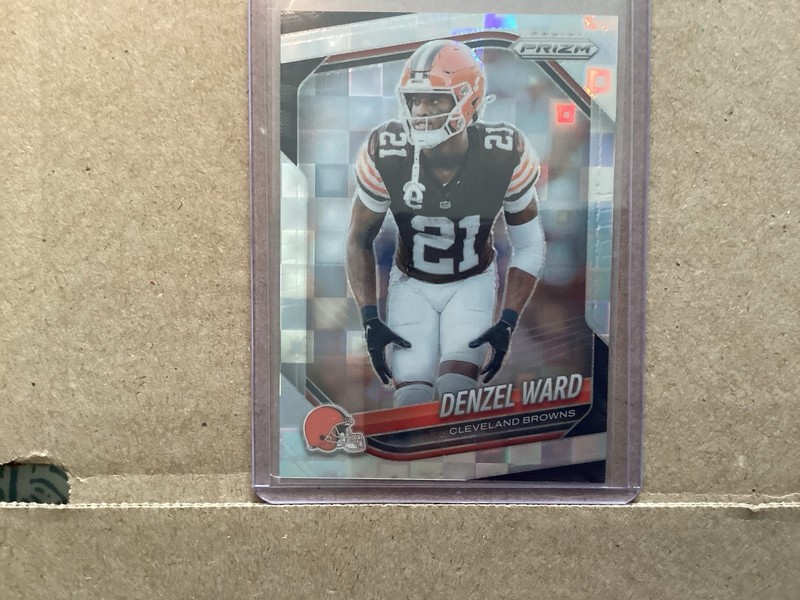 2025 Panini Prizm – Denzel Ward #90 Pandora Prizm /400