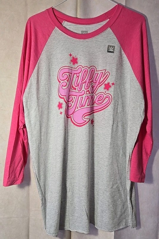 WWE Tiffany Stratton 1-0 Shirt Mens XL White Pink Raglan 3/4 Sleeve Jersey NWT