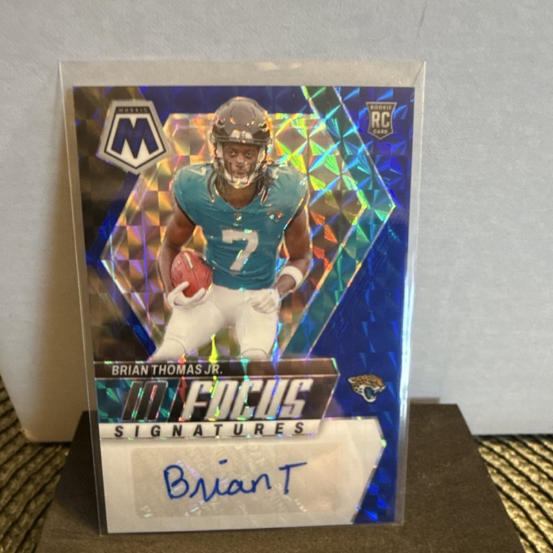 Panini Mosaic In Focus Signatures Brian Thomas Jr. Rookie Auto Blue Prizm /99 J…