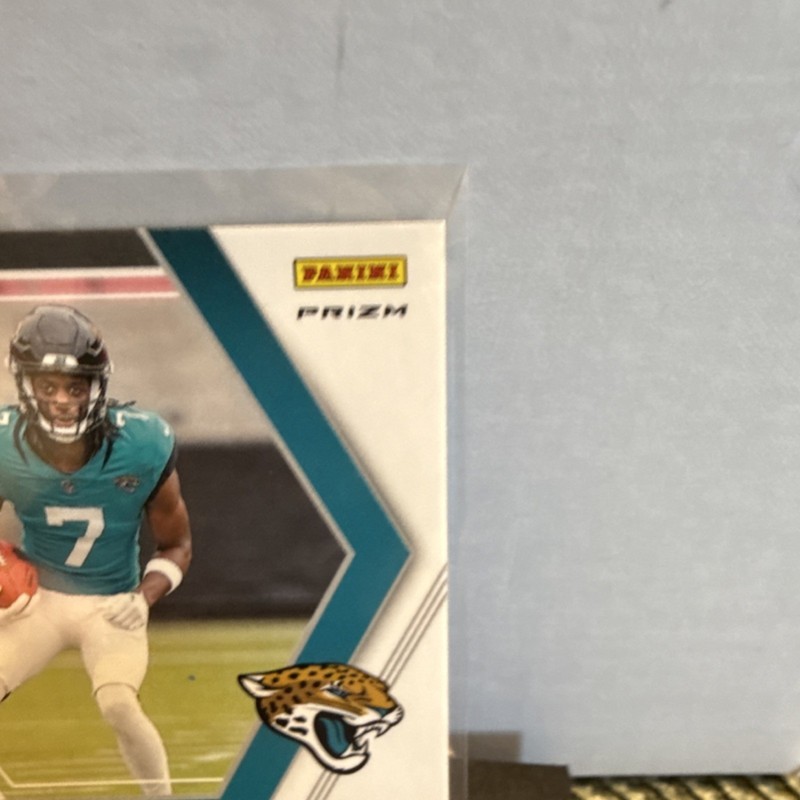 Panini Mosaic In Focus Signatures Brian Thomas Jr. Rookie Auto Blue Prizm /99 J… gallery