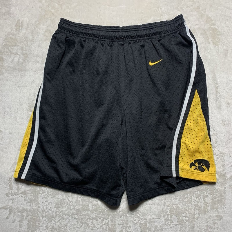 Vintage Nike Iowa Hawkeyes Basketball Shorts Men XL Mesh Baggy Authentic 90s Y2K gallery