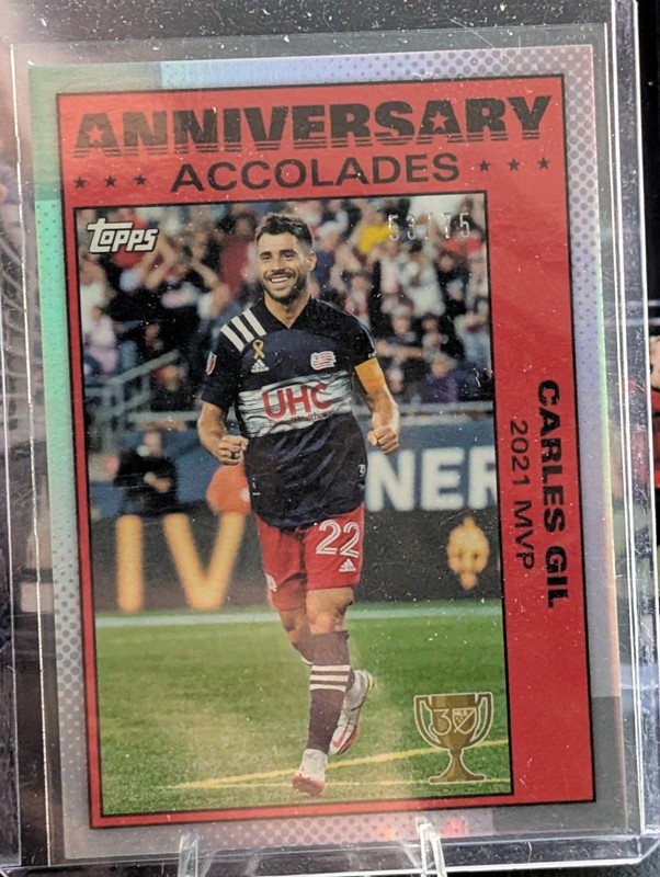 2025 Topps MLS 30th Anniversary – Carles Gil Anniversary Accolades Foil /75