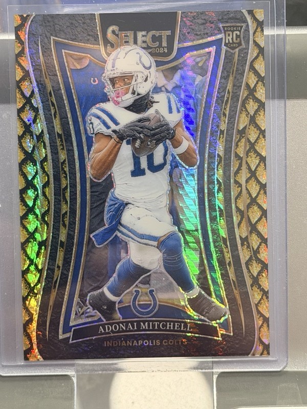 2024 Panini Select Suite Level Adonai Mitchell Gold Dragon Scale Prizm /10