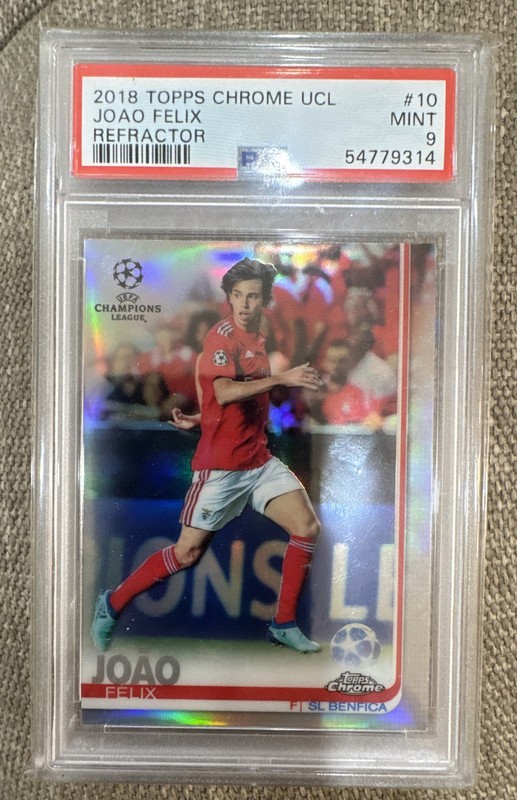 2018-19 Topps Chrome UEFA Champions League – Joao Felix #10 Refractor (RC)