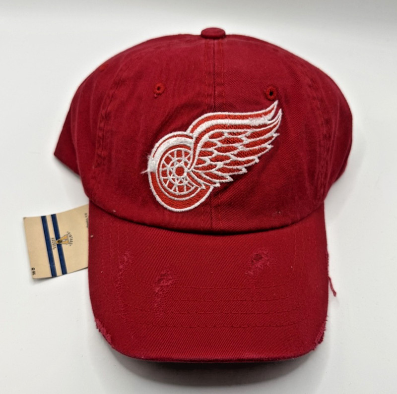 Detroit Red Wings-Red Retro Brand-Vintage NHL Distressed Size L/XL Hat/Cap-NWT