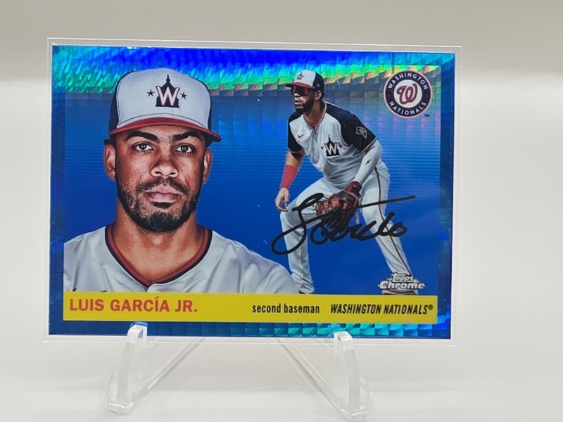 2025 Topps Chrome Platinum Anniversary Blue Prism Luis Garcia Jr. #190 Nationals